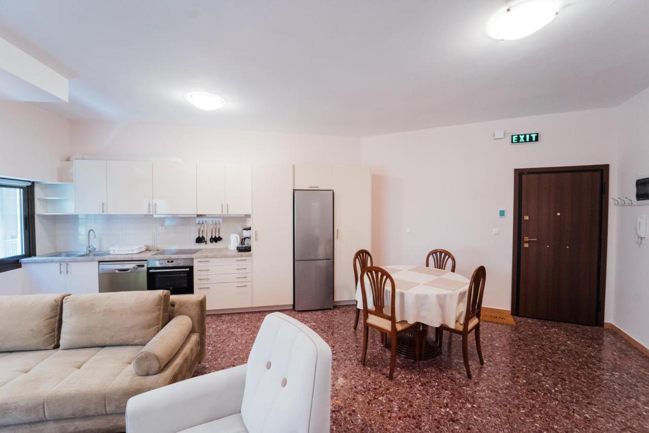 Luxury Apartment In Plaka - Acropolis Athene Buitenkant foto
