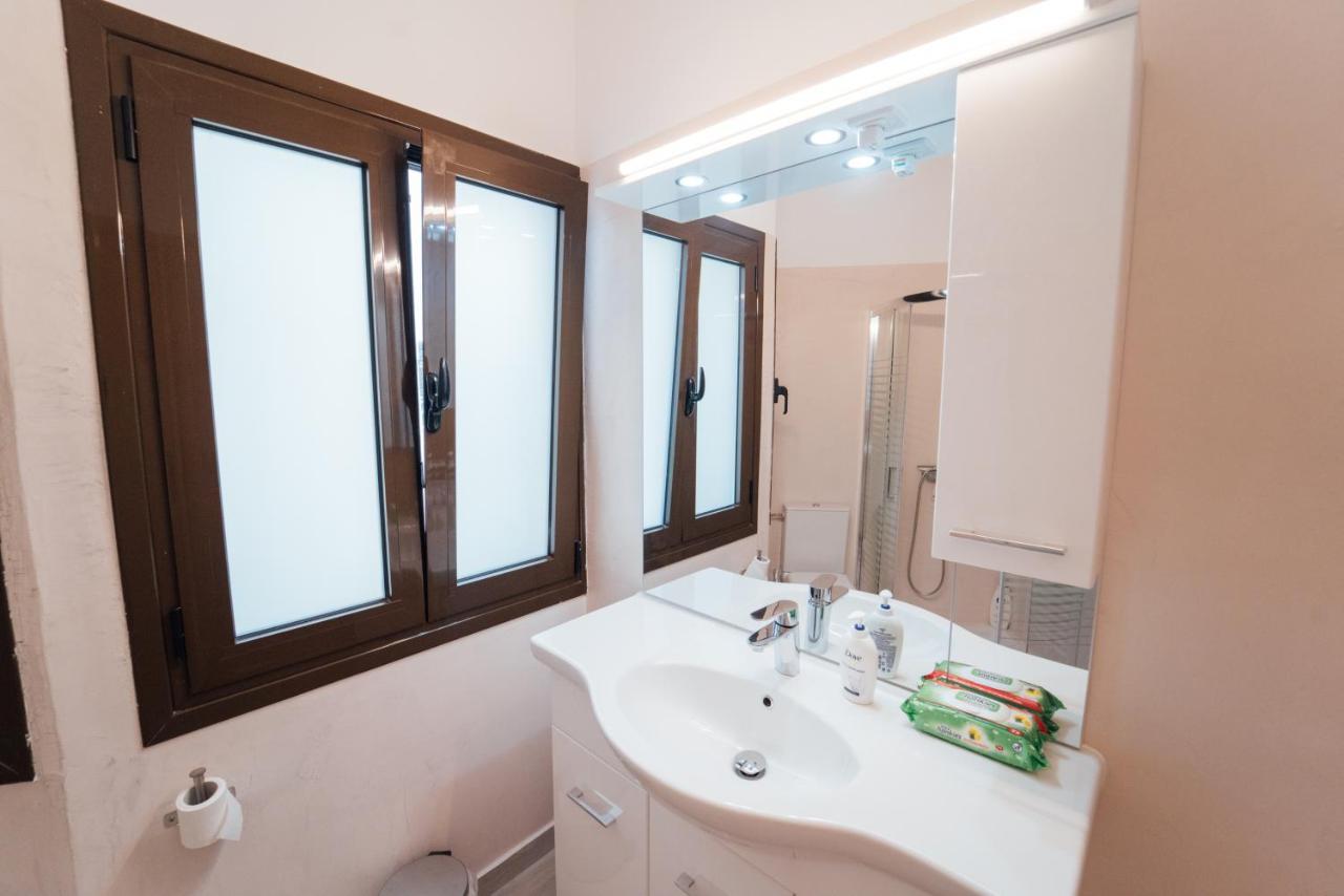 Luxury Apartment In Plaka - Acropolis Athene Buitenkant foto