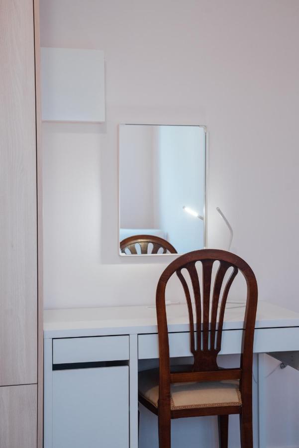 Luxury Apartment In Plaka - Acropolis Athene Buitenkant foto